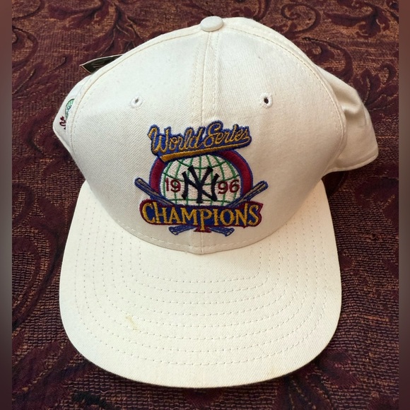 1996 New York Yankees New Era World Series Champions Hat - Picture 5 of 9